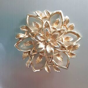 Sarah Coventry Brooch 